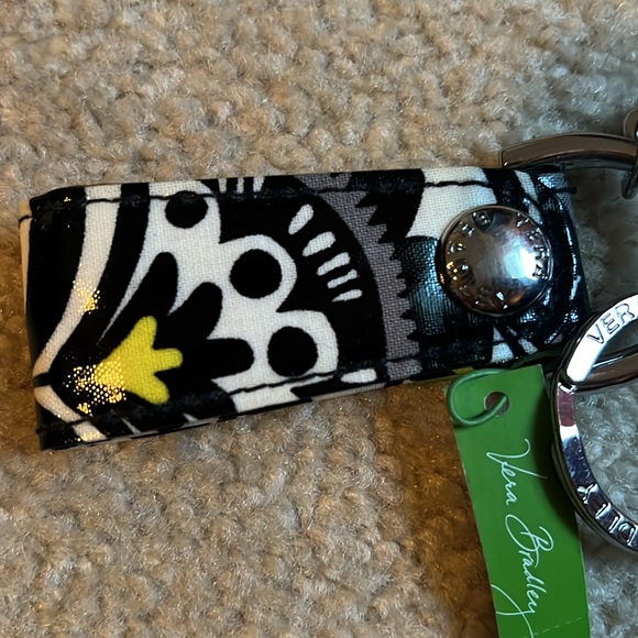 NEW Vera Bradley Loop Keychain in Fanfare - Picture 3 of 4